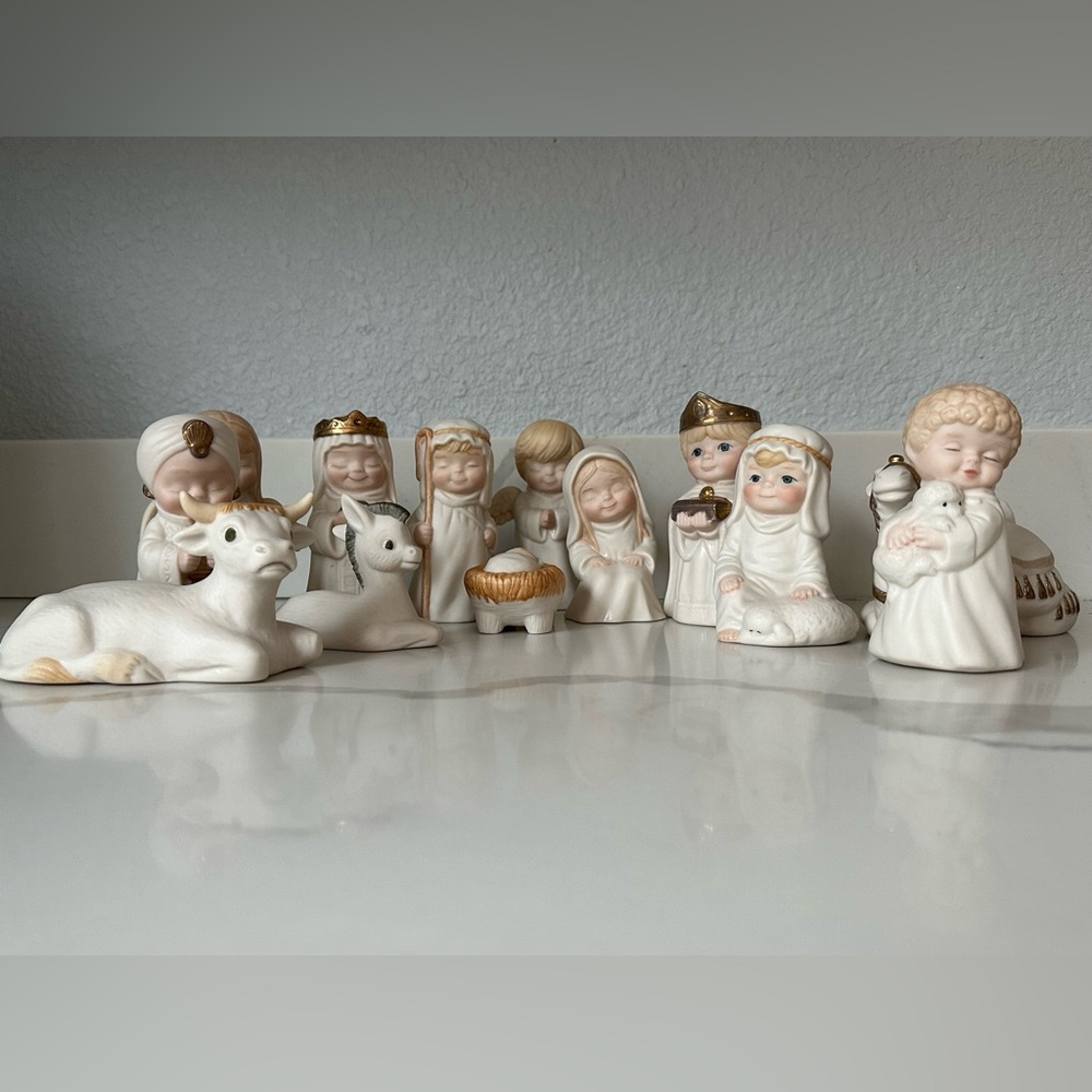 Ceramic Handmade Nativity Scene (Full)